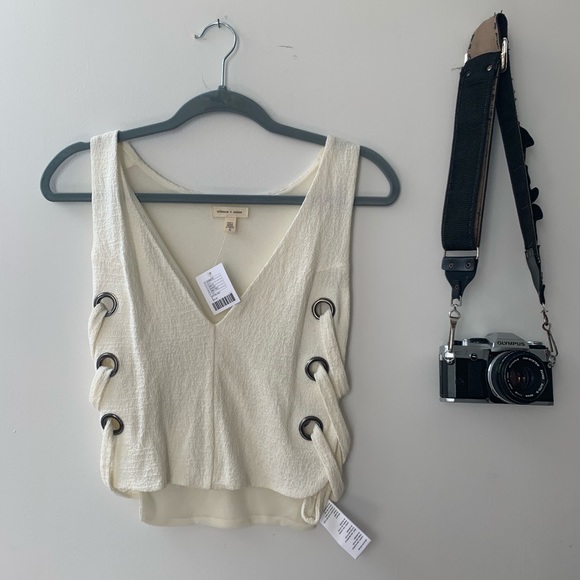 Urban Outfitters Tops - Urban outfitters white tank
